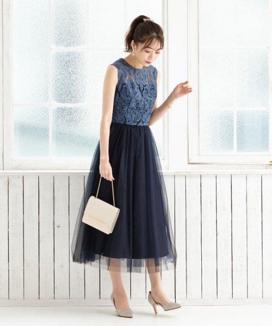 AIMER エメ オーナメント刺繍レースドレス 結婚式 ワンピース