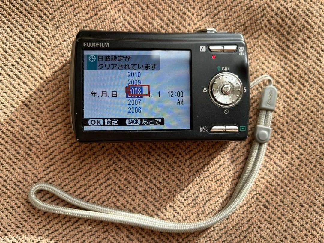 デジタルカメラ FUJIFILM FinePix F100fd