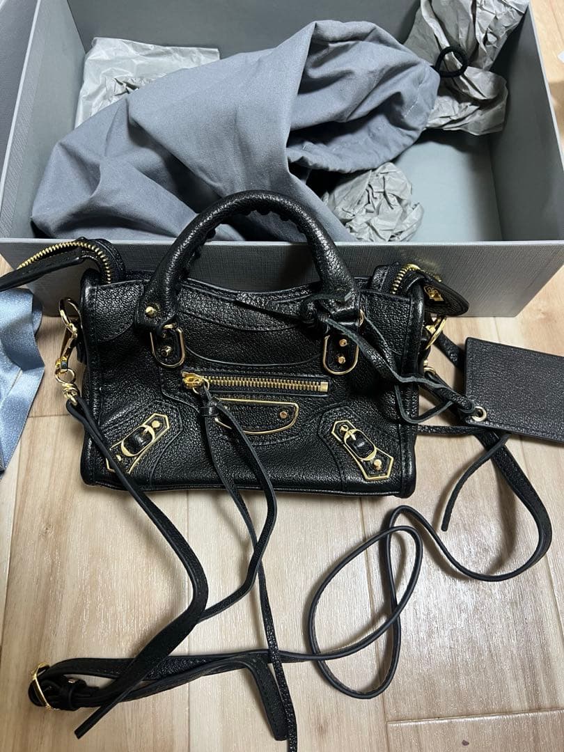 BALENCIAGA バレンシアガ　シティ ハンドバッグ　ショルダーバッグ