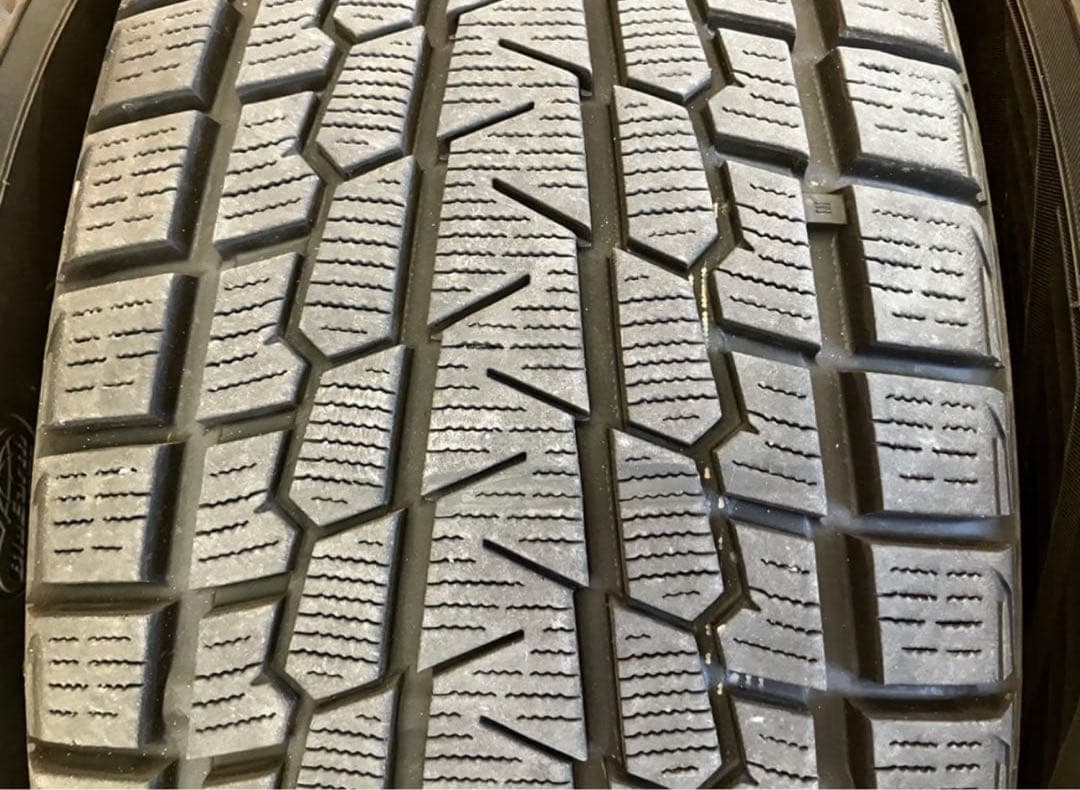 ヨコハマスタッドレス美品ベンツGLC GLK 用2023年タイヤ送料込み