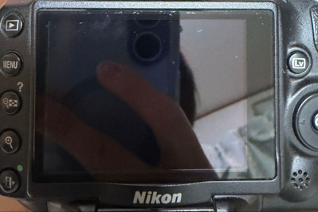 Nikon D5000 デジタル一眼レフカメラ