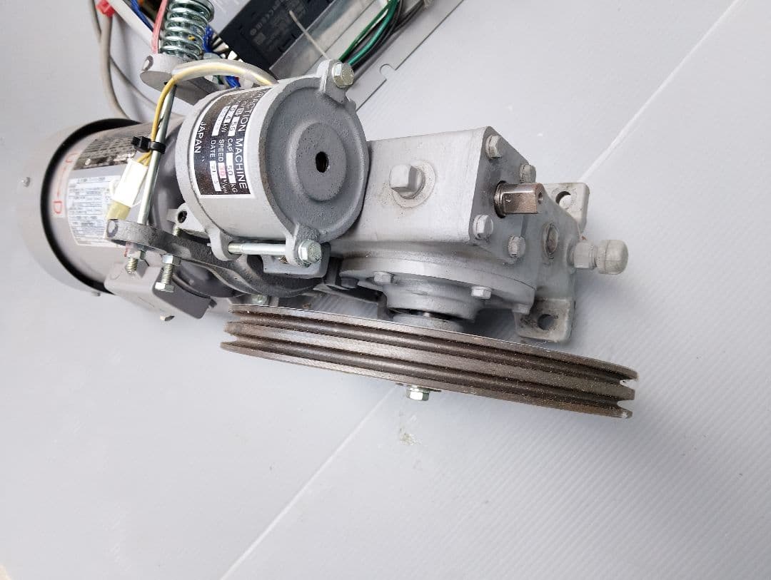 三菱電機製エレベーター用トラクションマシン(あ44)