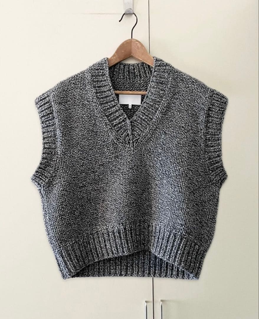 メゾンマルジェラ グレー ワイドニットベスト