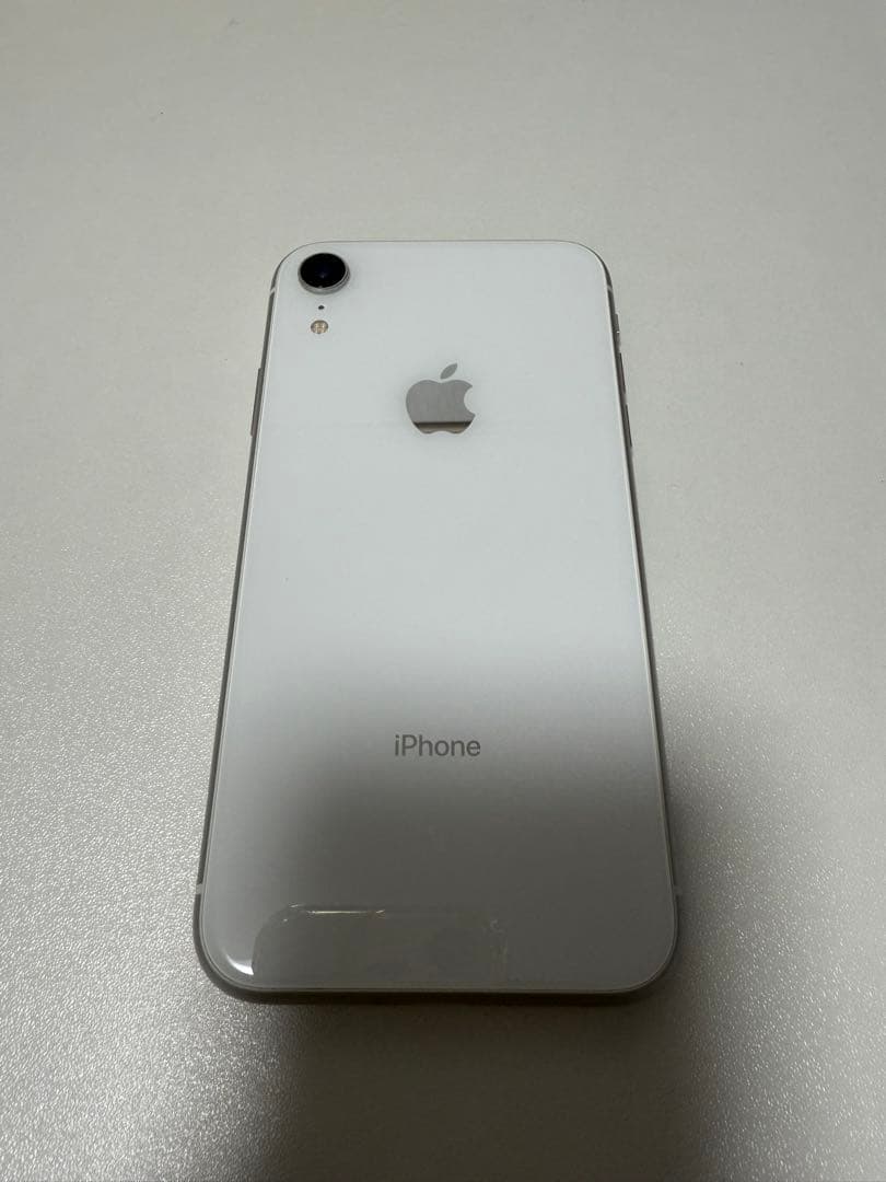 Apple iPhone XR ホワイト 本体のみ