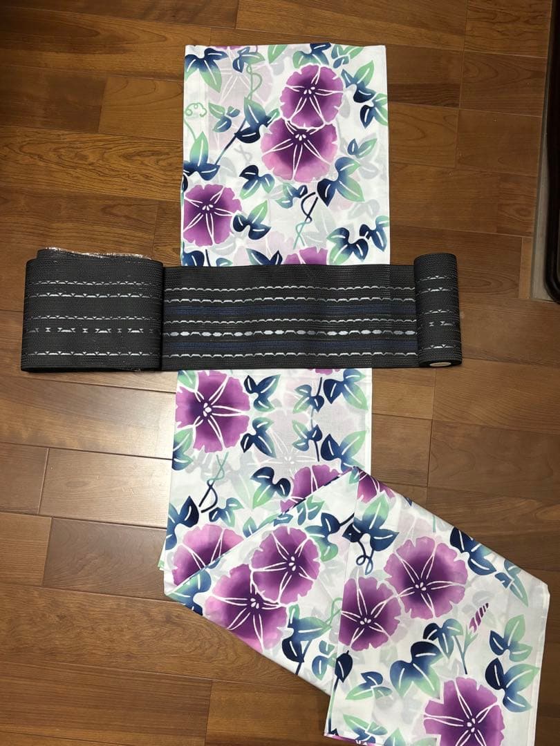 竺仙で購入 新品 浴衣 コーマ白地 紫ぼかし朝顔