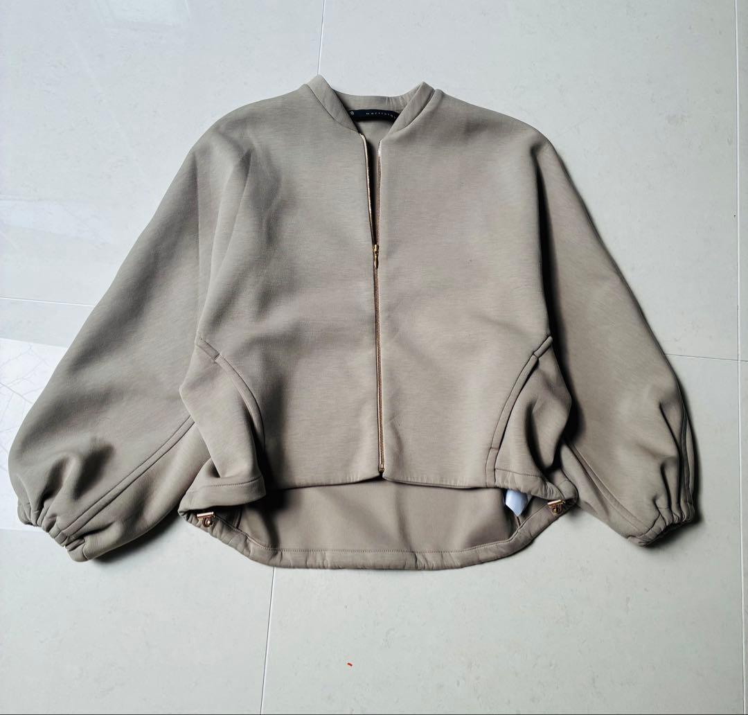 新品未使用　マルティニーク　ダンボールジップブルゾン