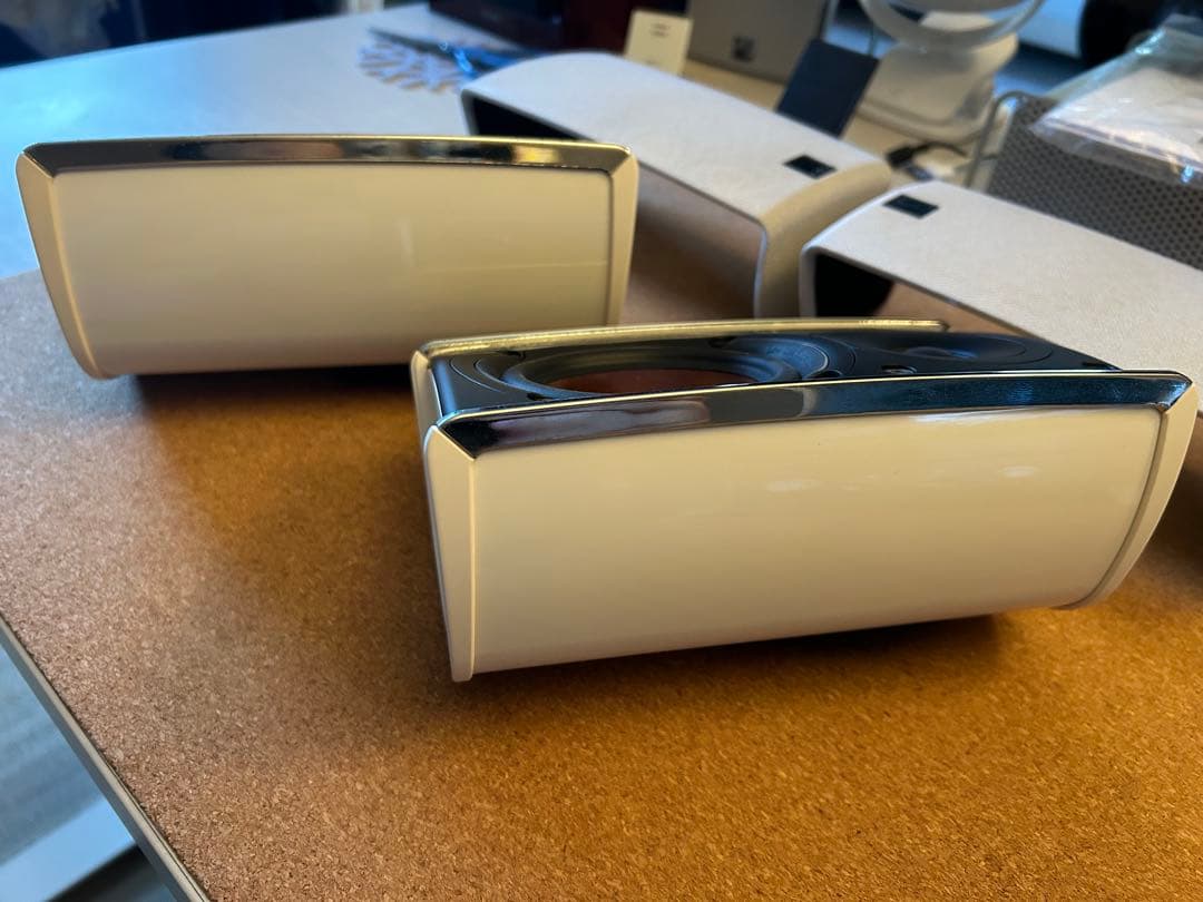 DALI FAZON MIKRO スピーカー （ホワイト）