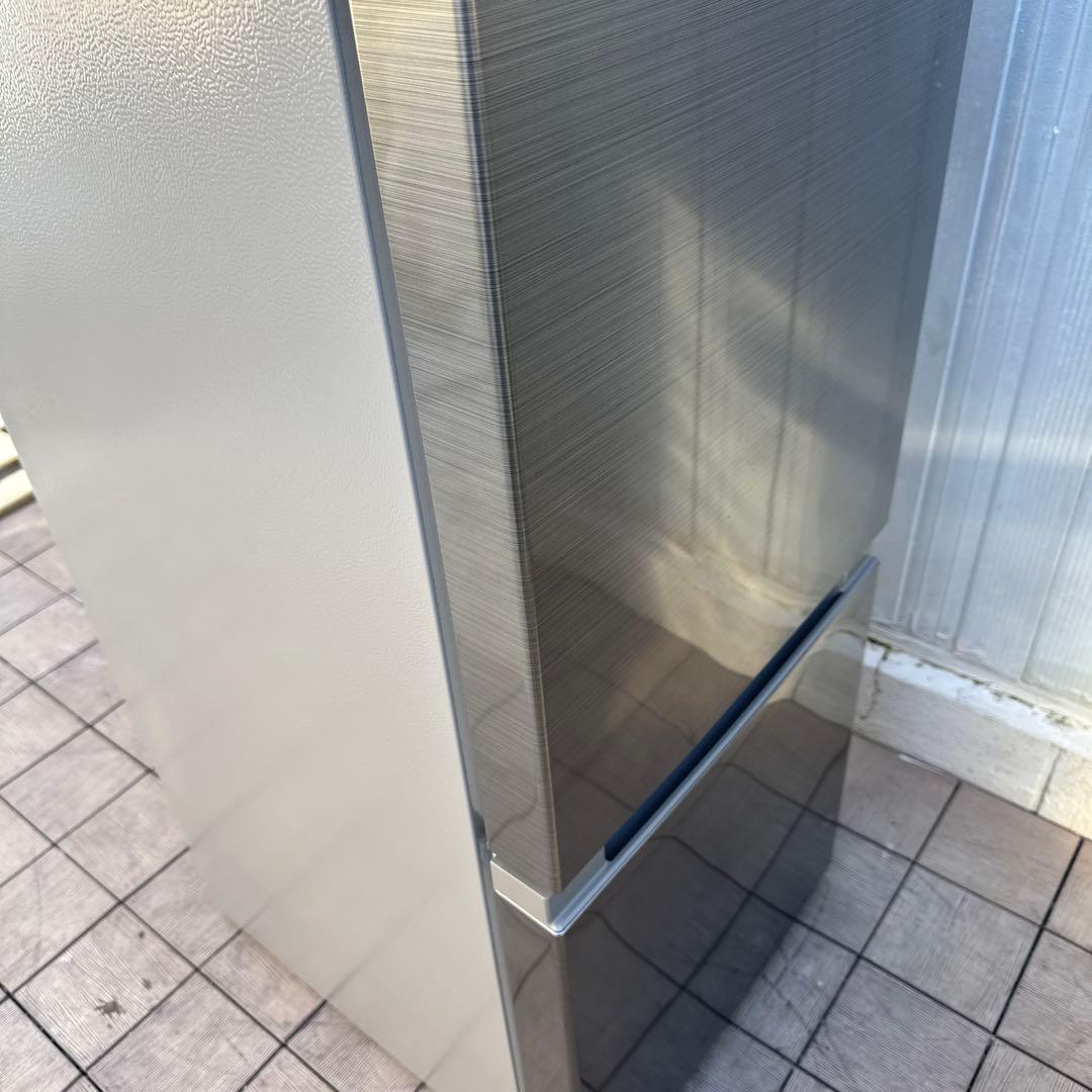 美品 HITACHI 2021年製 2ドア冷蔵庫 メタリックシルバー 154L