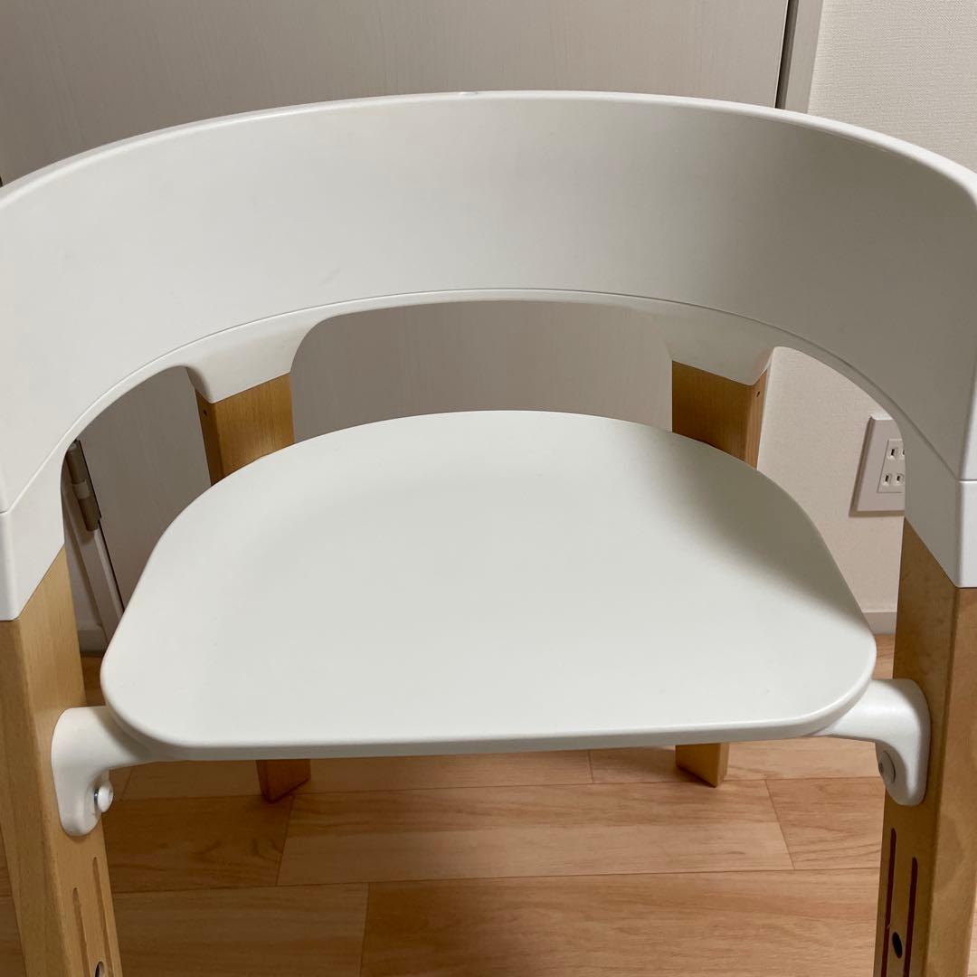 美品　ストッケのハイチェアのセット一式 ベビーチェア ホワイト