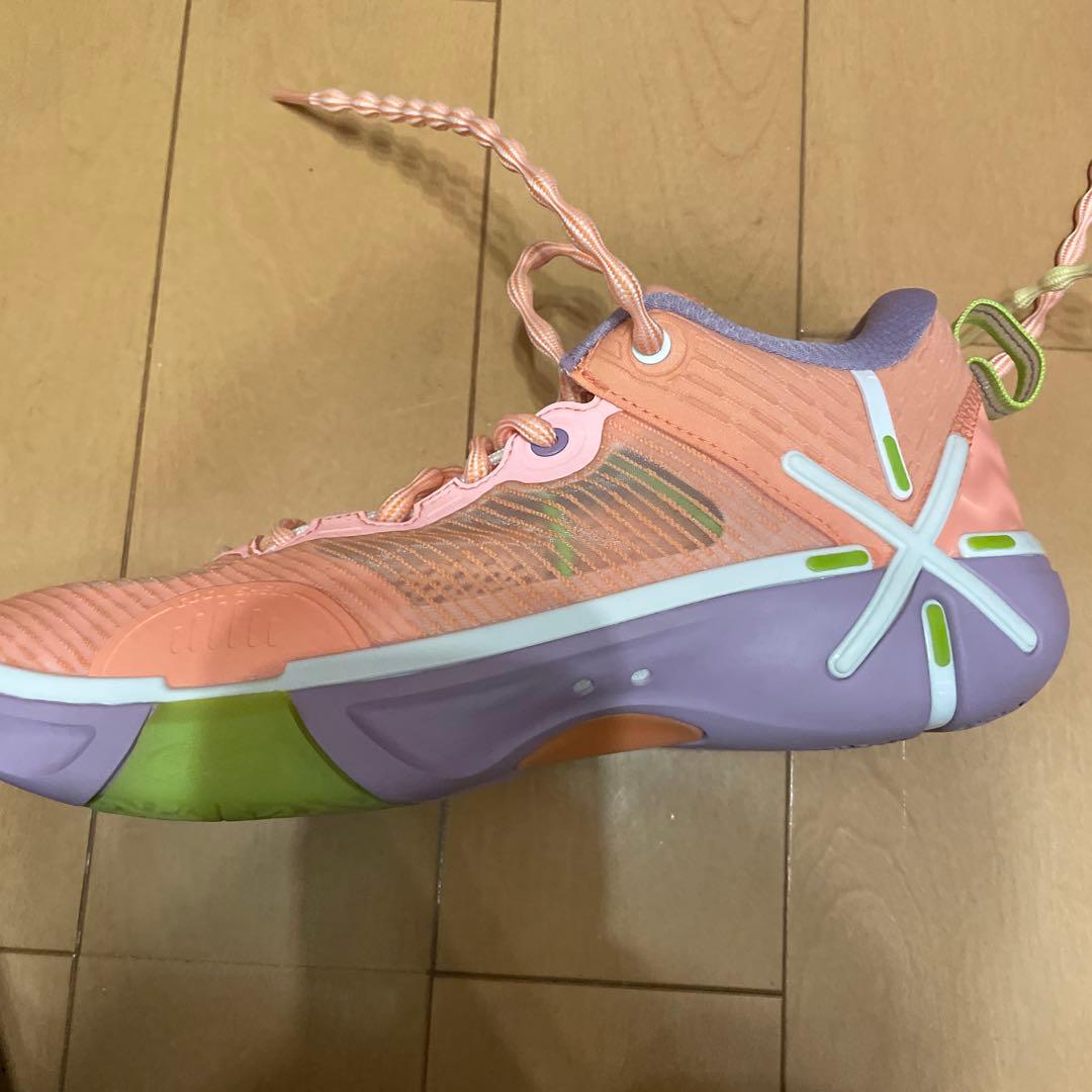 リーニン シャドウ6 wade us9 スポンジボブ