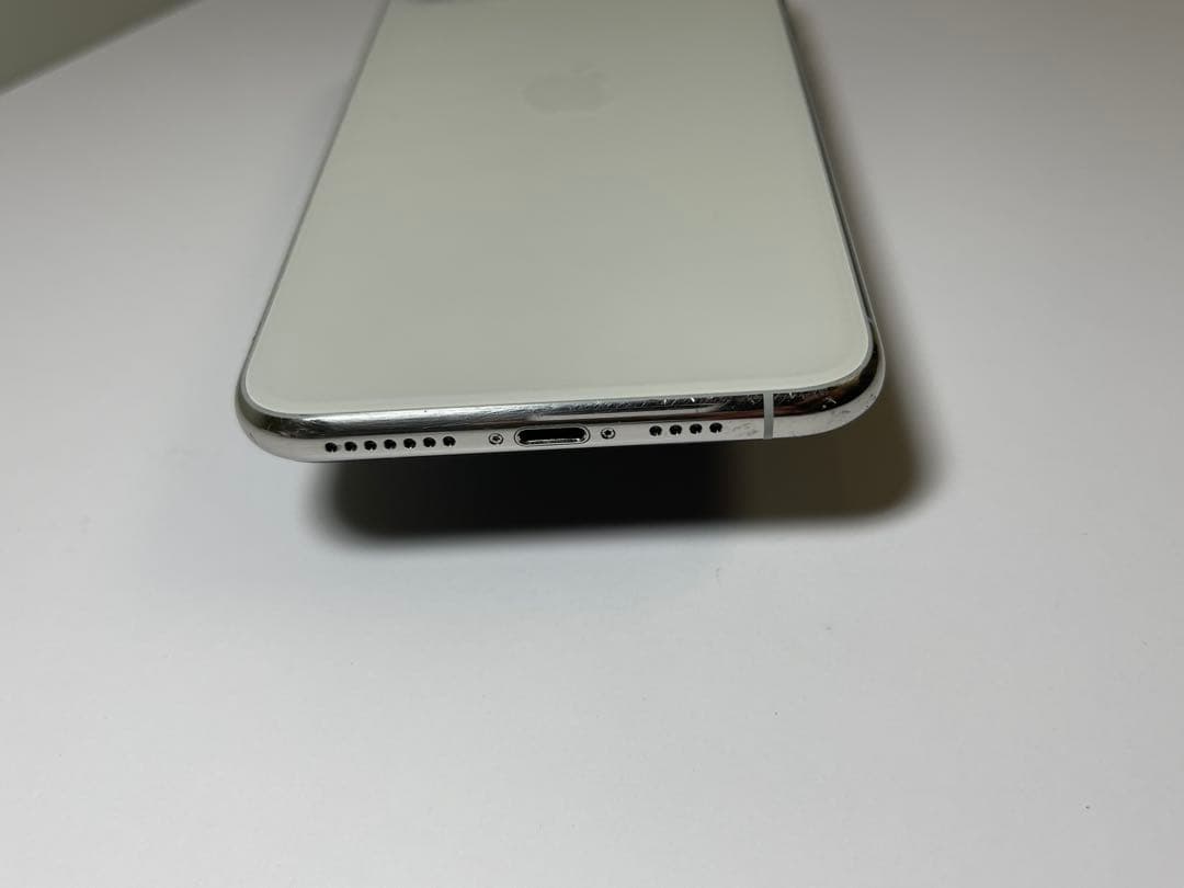 iPhone 11Pro Max シルバー256GB Sim Free!
