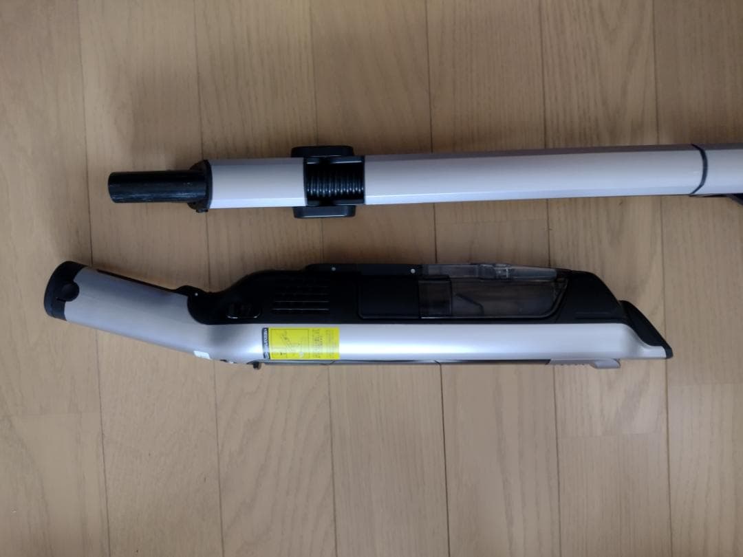 シャーク★コードレスクリーナー★CS851JMVAE★バッテリー新品と同等