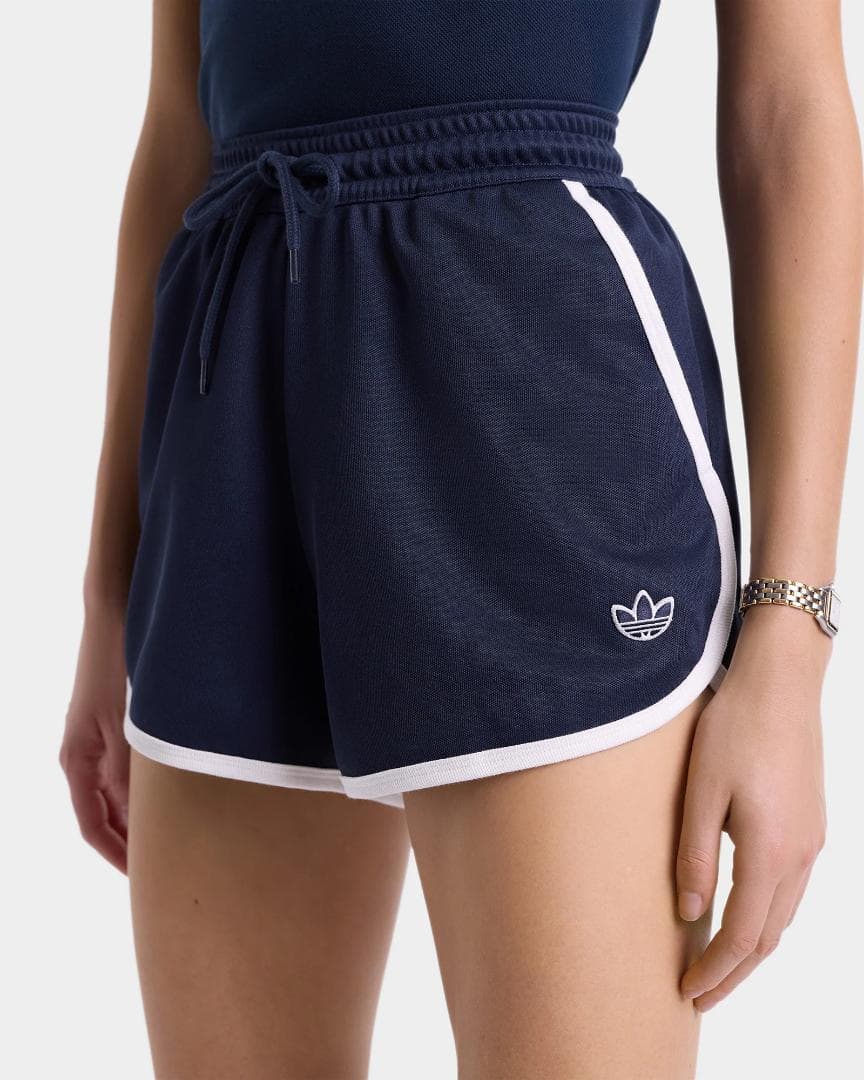 【新品】sporty & rich × adidas ネイビー ショートパンツ