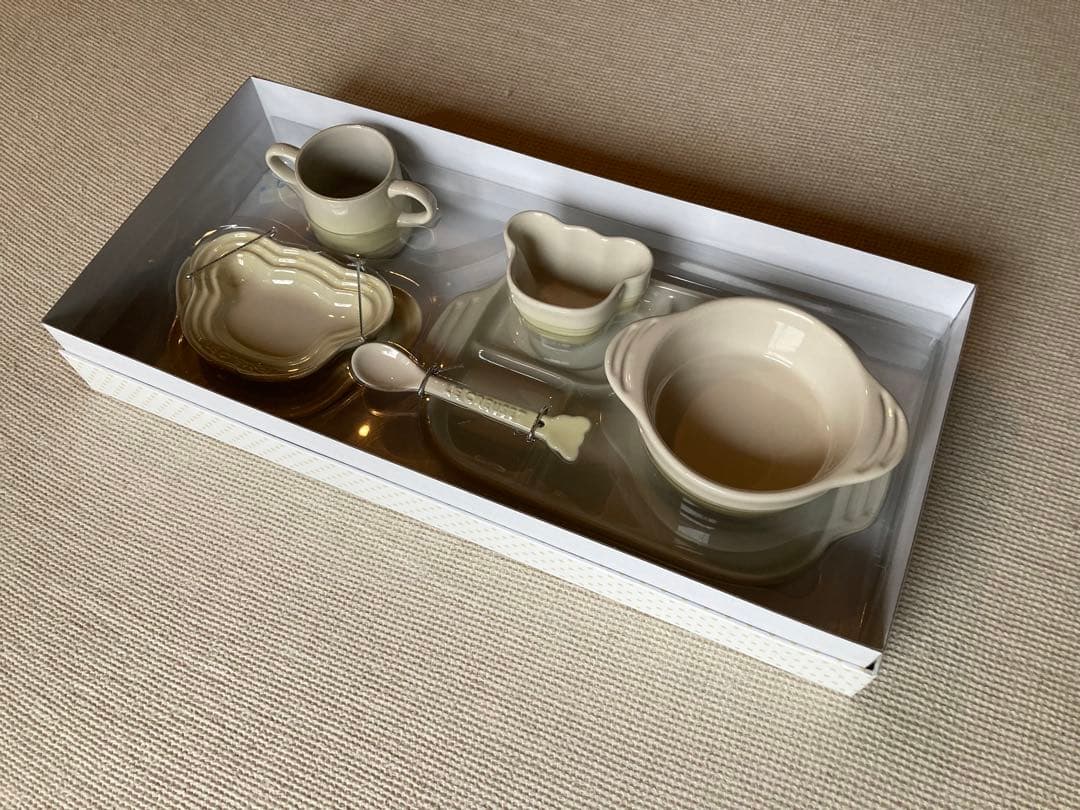 【 新品・未使用 】LE CREUSET／ベビー用食器セット／デューン
