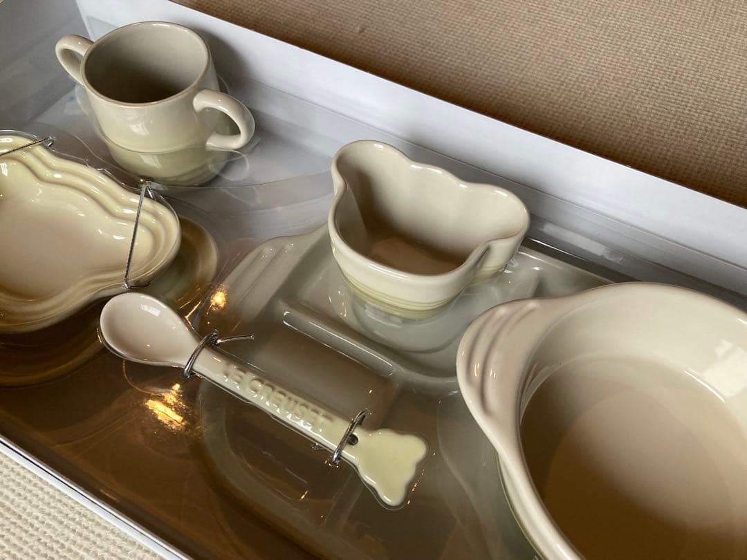【 新品・未使用 】LE CREUSET／ベビー用食器セット／デューン