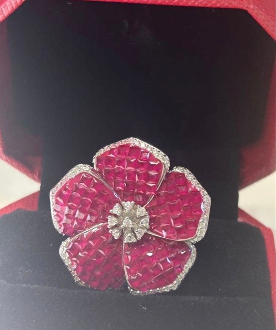 コ*□様 ミステリーセッティングシンセテックルビーデザインリング➕ハートモチーフ