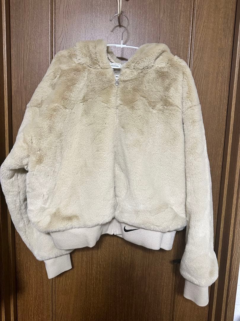 新品タグ付 NIKE フェイクファージャケット パーカー ベージュXXL 2XL