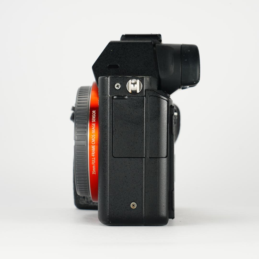 美品！SONY α7II完全セット 8798回 フルサイズデビューに最適