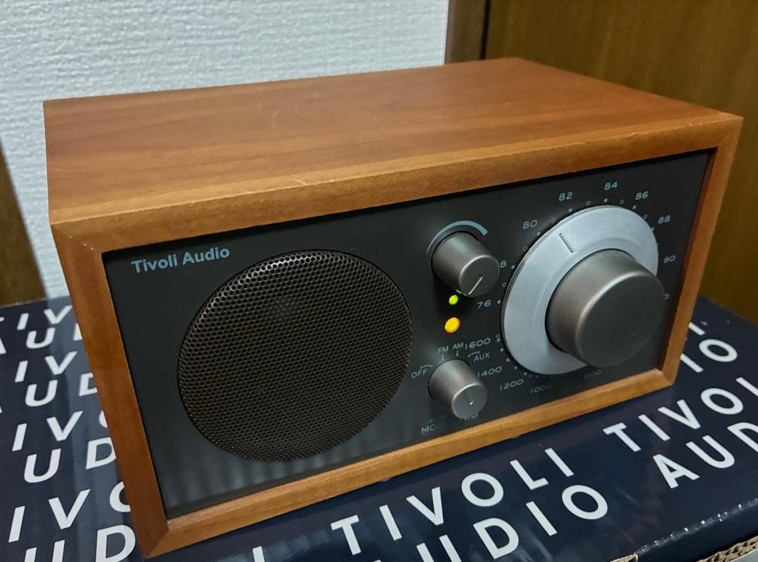 【美品・完動品】Tivoli Audio　MODEL TWO　ラジオ　元箱付