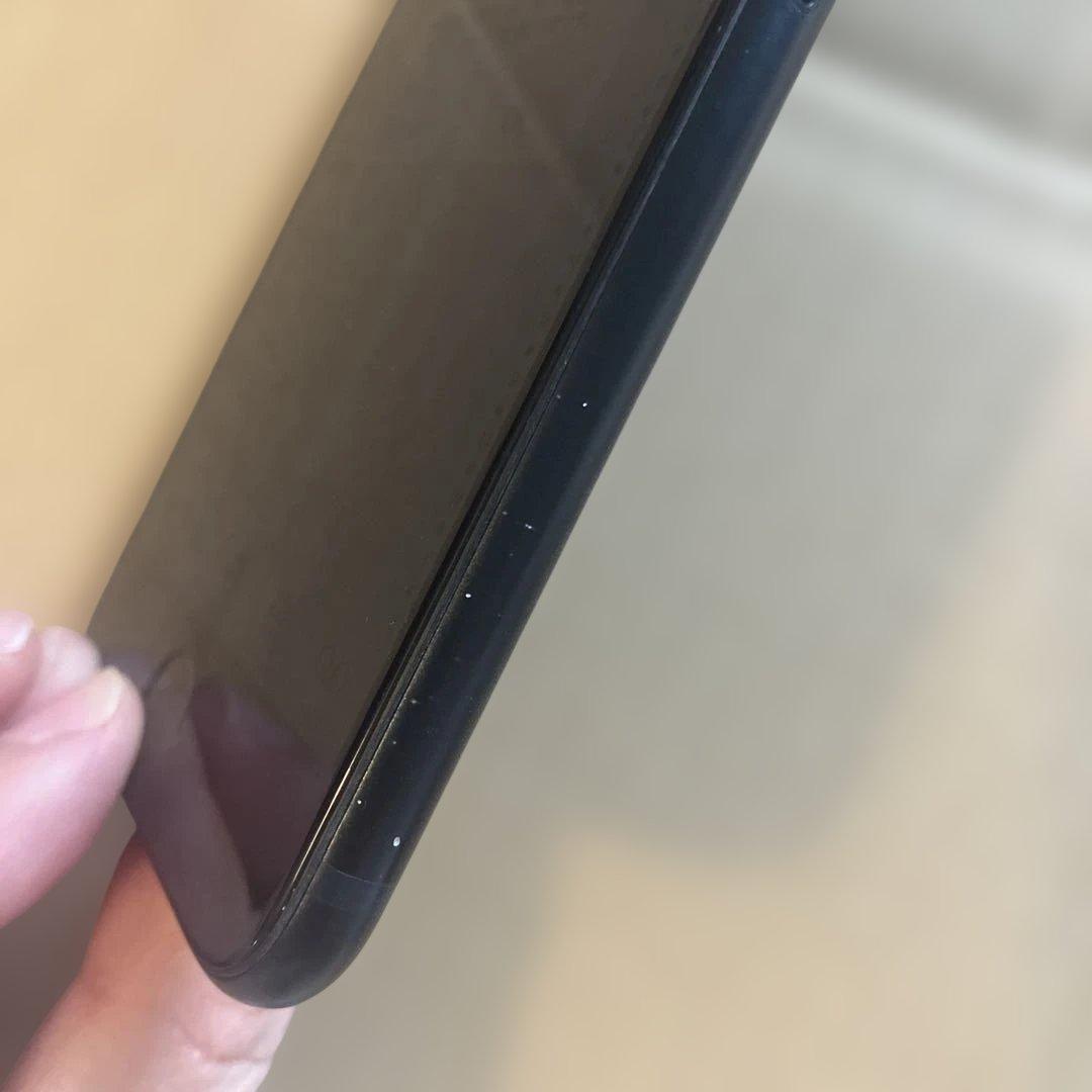 iphone se 第3世代　64G SIMフリー　ミッドナイト