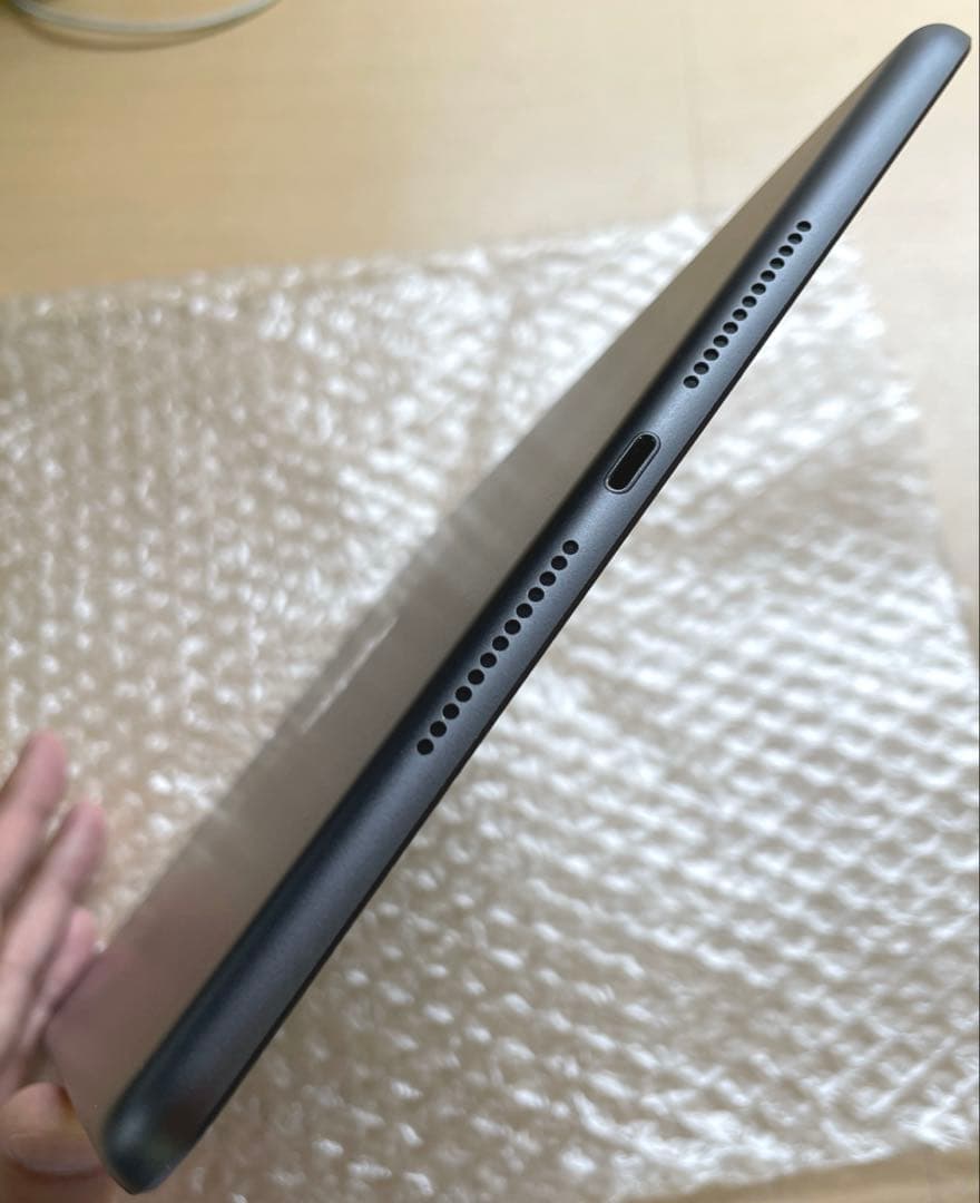 iPad 第8世代　A2270 Wi-Fiモデル　スペースグレイ　32GB