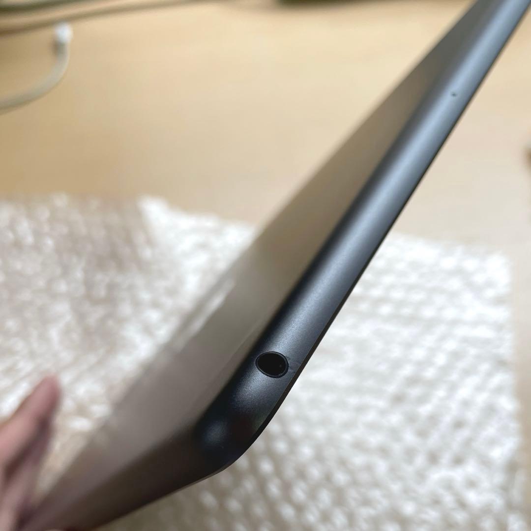 iPad 第8世代　A2270 Wi-Fiモデル　スペースグレイ　32GB