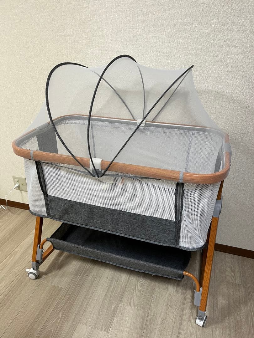 【超美品】折りたたみベビーベッド　オルゴール　蚊帳付き　ドーナツ枕付き