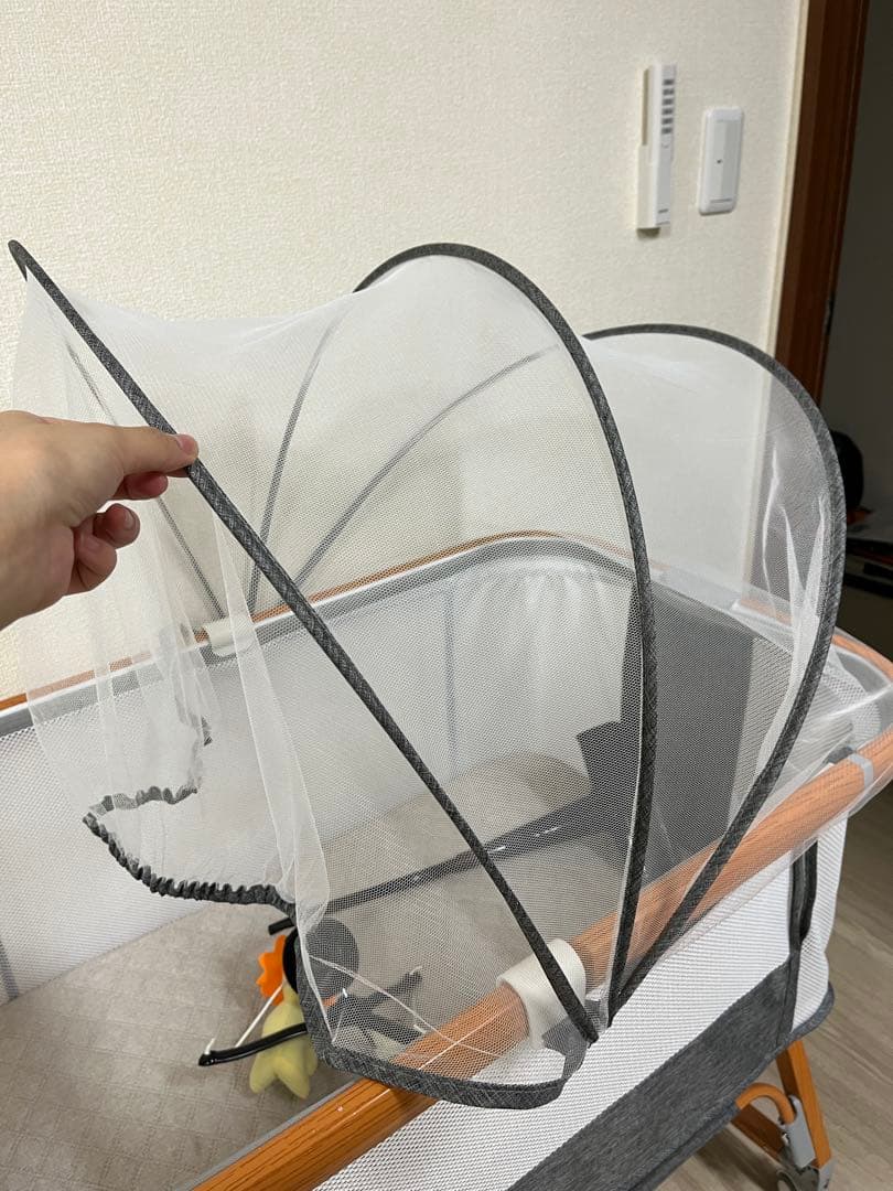 【超美品】折りたたみベビーベッド　オルゴール　蚊帳付き　ドーナツ枕付き