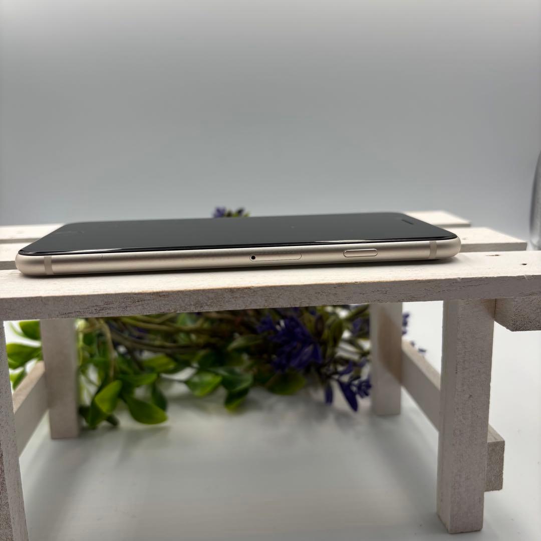 【美品】iPhone SE第3世代 64GB スターライト 341