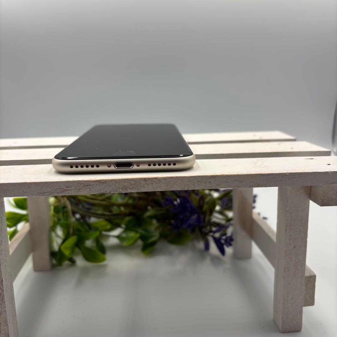 【美品】iPhone SE第3世代 64GB スターライト 341