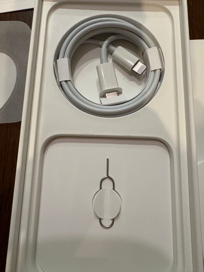 【極美品】iPhone12 64GB ホワイト SIMフリー バッテリー100%