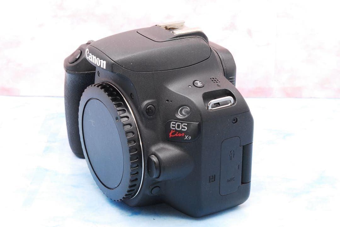 キャノン kiss X9☆一眼レフカメラ☆高性能標準＆超望遠☆スマホ転送OK