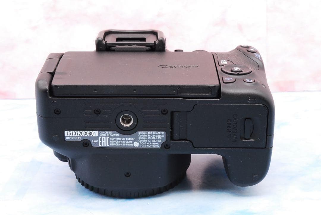 キャノン kiss X9☆一眼レフカメラ☆高性能標準＆超望遠☆スマホ転送OK