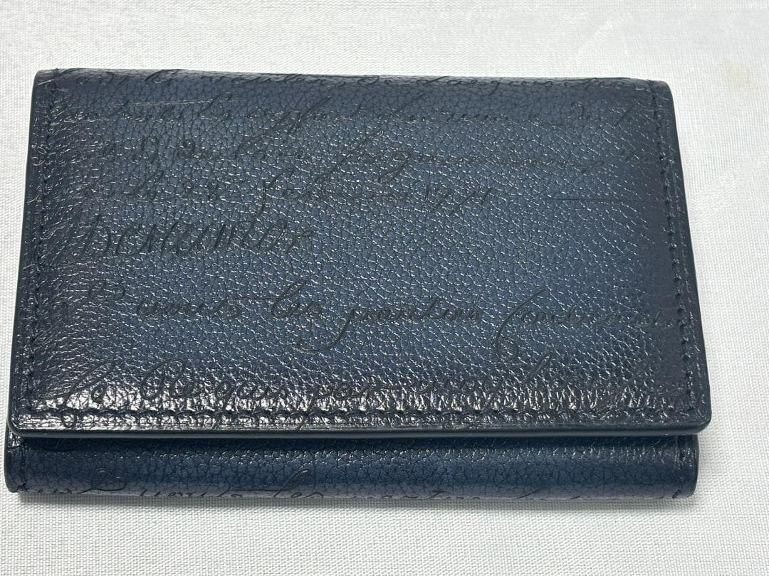 パンダやさぐれ ベルルッティ インブイア スクリットレザー カードケース