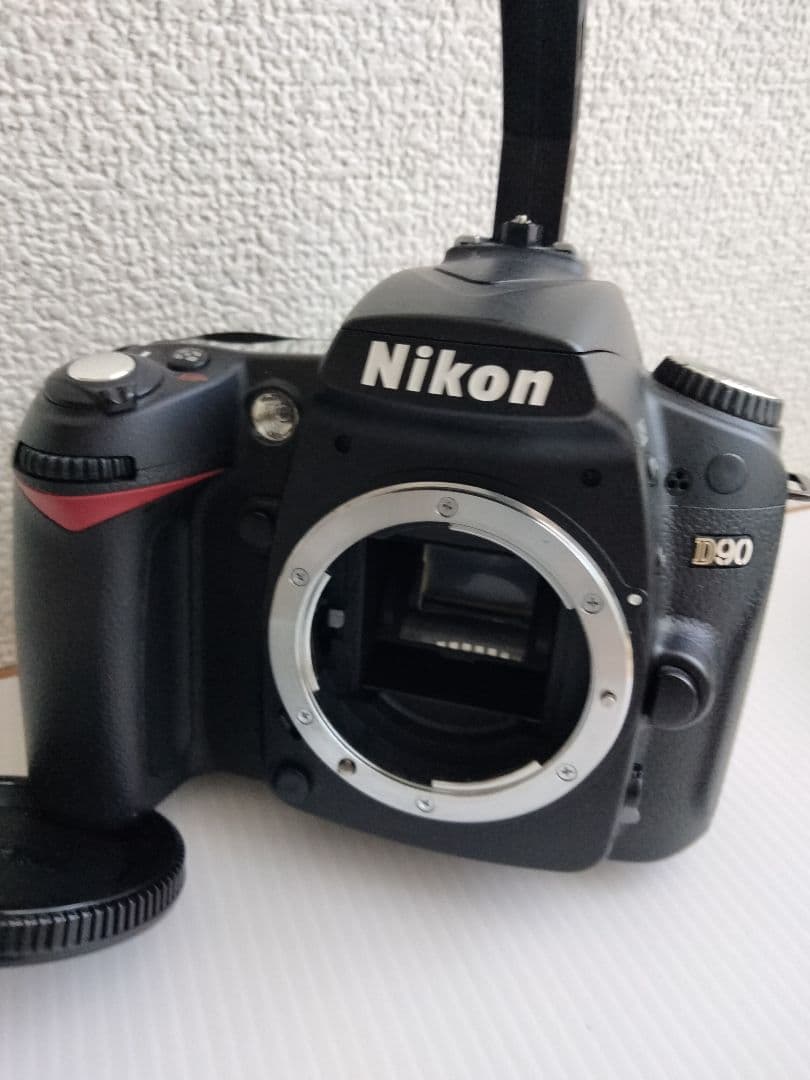 Nikon D90 ボディのみ　箱ほか付属品多数