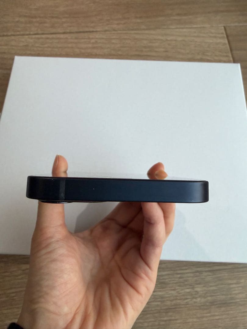 iPhone 12 mini 64GB ブラックSIMフリー