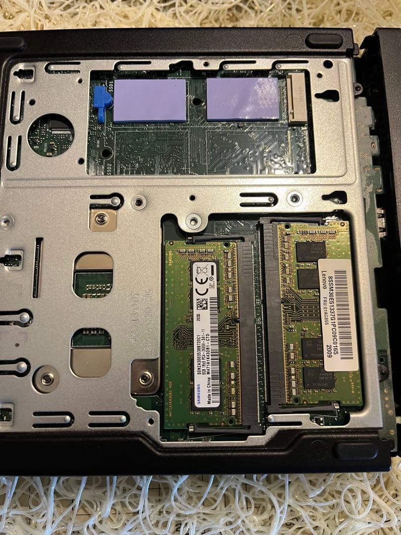 ThinkCenter Tiny M720q 10T8 本体　Lenovo