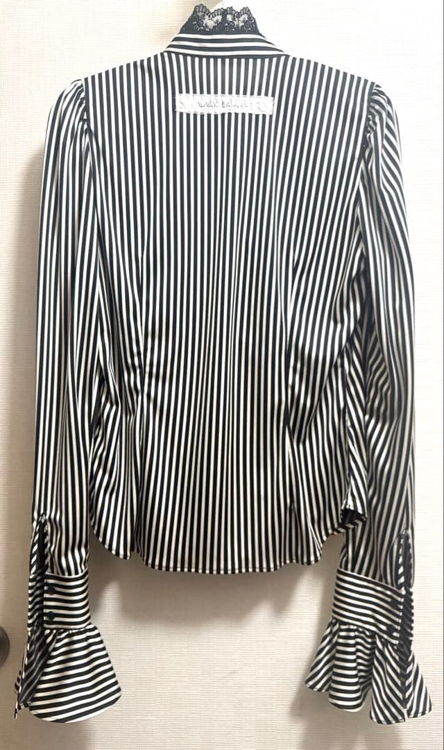 alice auaa ストライプフリルブラウス