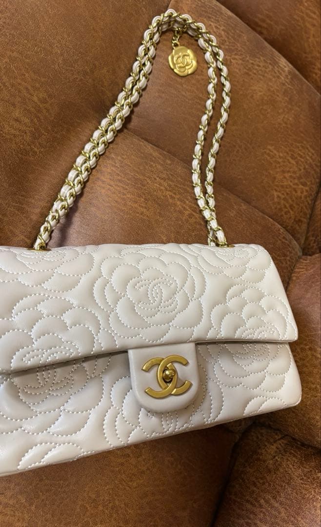 ショルダーバック　ノベルティ　ベージュ✖️ゴールド　カラー