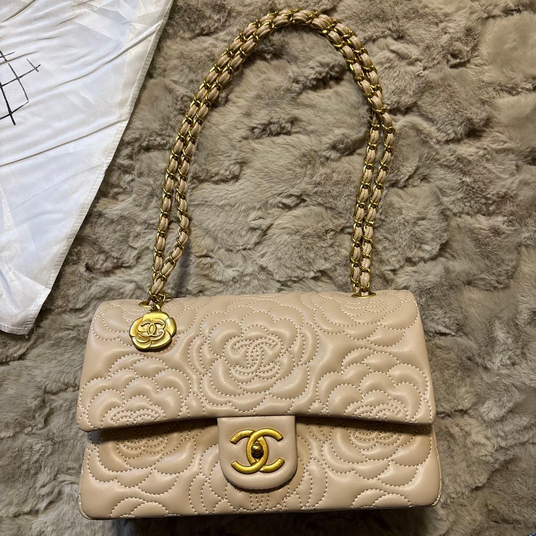 ショルダーバック　ノベルティ　ベージュ✖️ゴールド　カラー