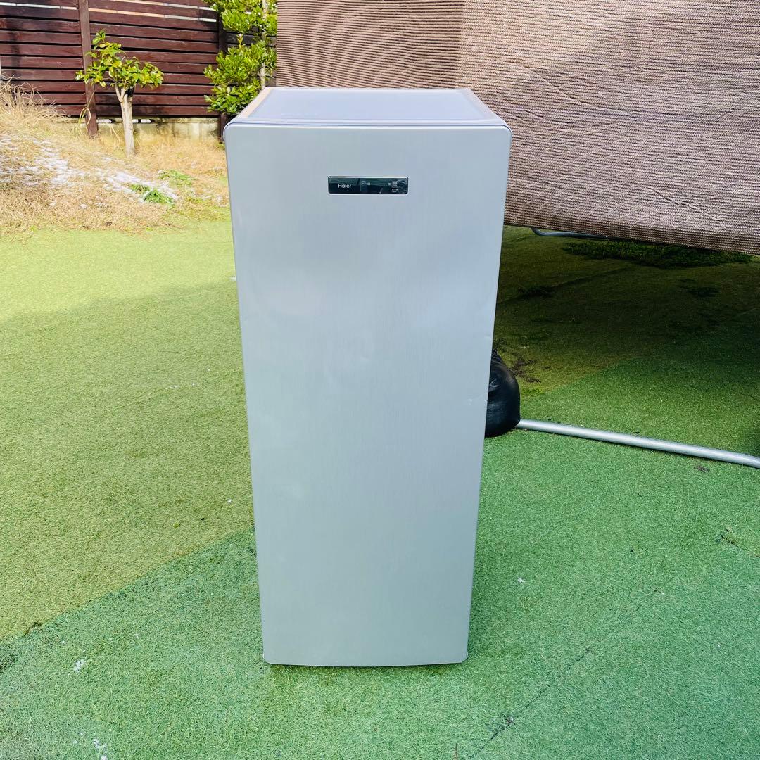 【清掃済】とても便利な引き出し式冷凍庫 153L Haier
