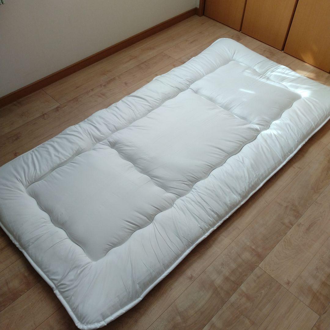 敷き布団シングルサイズ　2点セット　 カバー付き