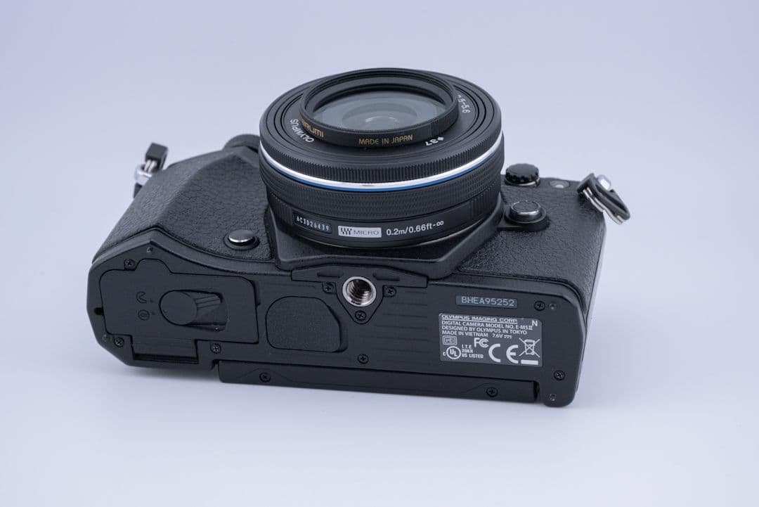 デジタルカメラ OLYMPUS E-M5 MarkII + 14-42mm + 40-150mm