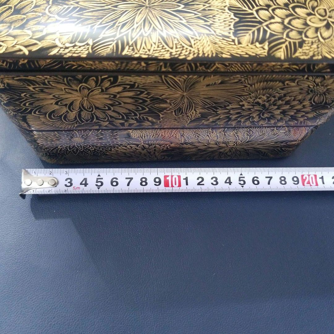 美品 沈金 二段重 総菊詰文 重箱　金蒔絵 漆器　木製　本漆 輪島塗 古美術品