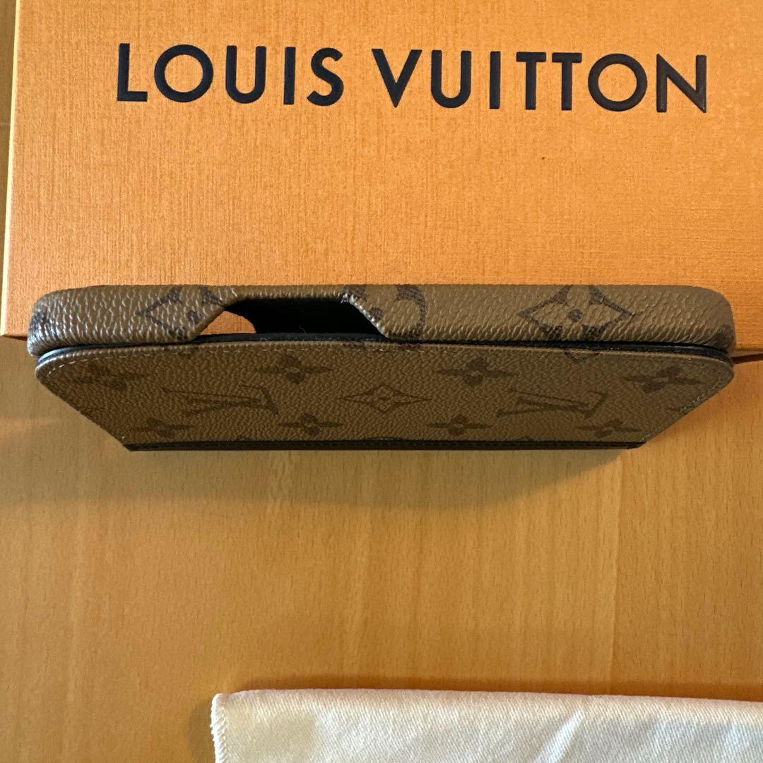 LOUIS VUITTON ルイヴィトン　手帳型iPhone14 PRO ケース