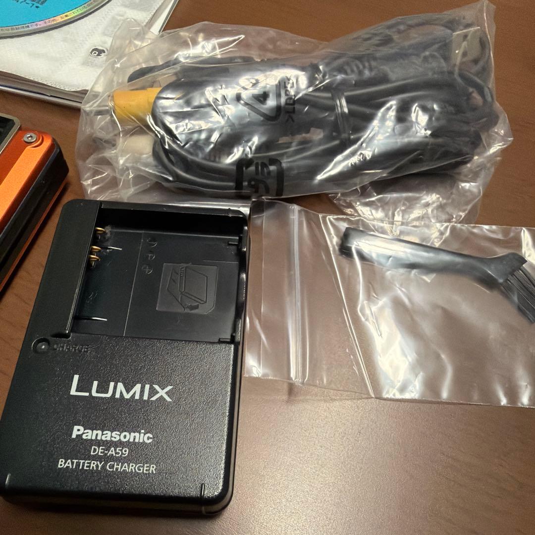 デジタルカメラ LUMIX DMC-FT1