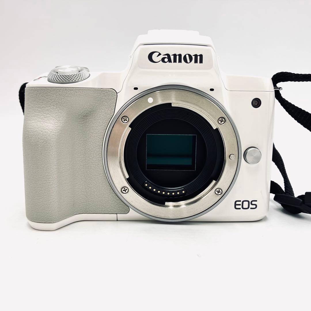 Wi-Fi対応♪ Canon EOS Kiss M ホワイト　18-55mm