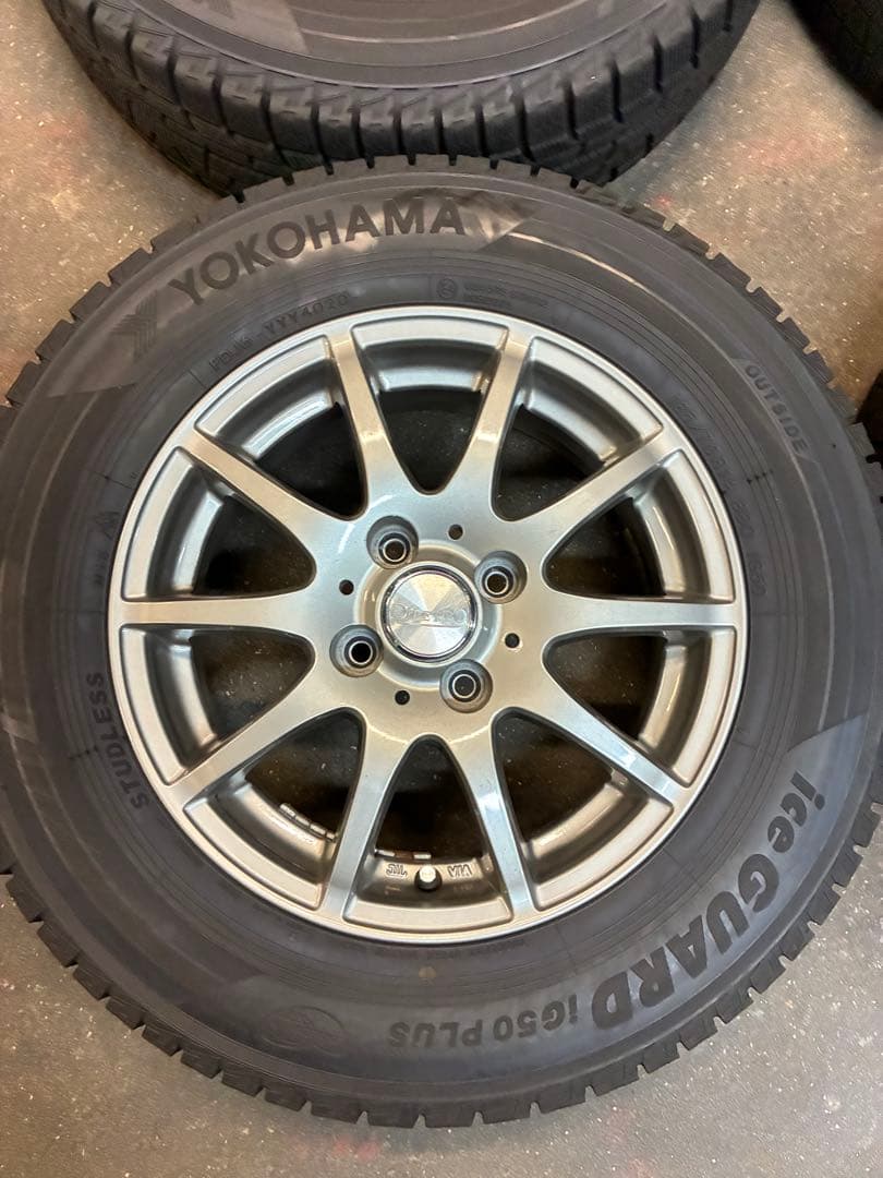 E12系ノート用❗️185/70R14スタッドレスセット❗️