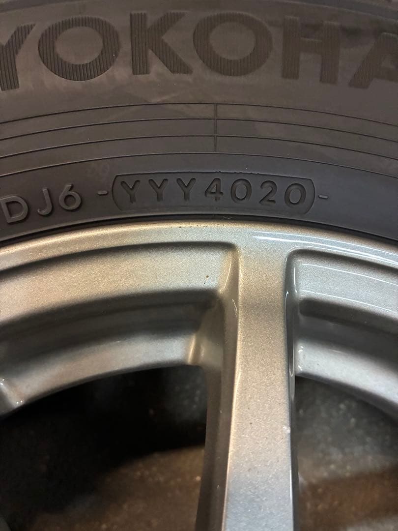 E12系ノート用❗️185/70R14スタッドレスセット❗️
