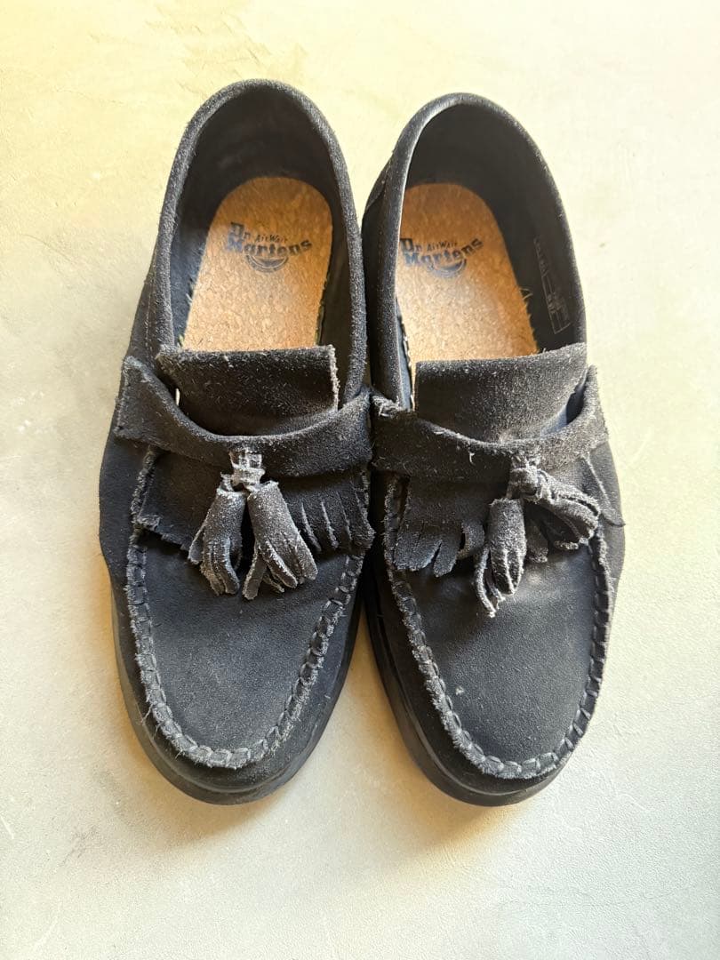 Dr.Martin 黒いフリンジ付きスエードモカシン